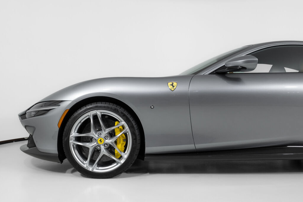 Used 2024 Ferrari Roma RWD image 12