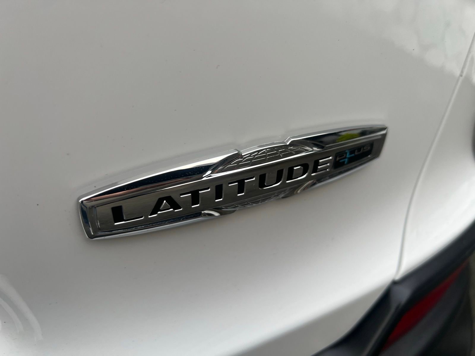 Used 2019 Jeep Cherokee Latitude Plus image 13