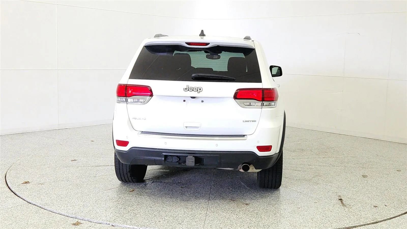 Used 2022 Jeep Grand Cherokee Limited w/ Trailer Tow Group IV image 6