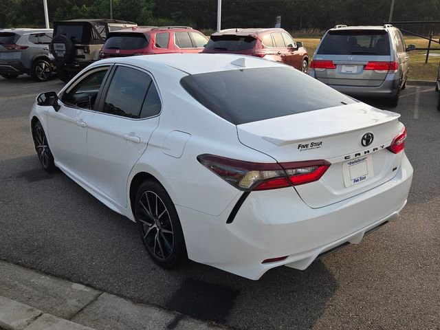 Used 2021 Toyota Camry SE FWD image 10
