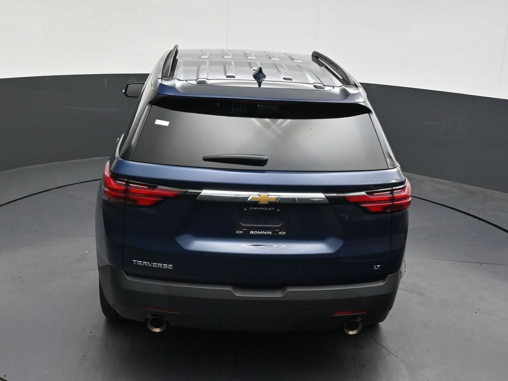 Used 2023 Chevrolet Traverse LT FWD image 19