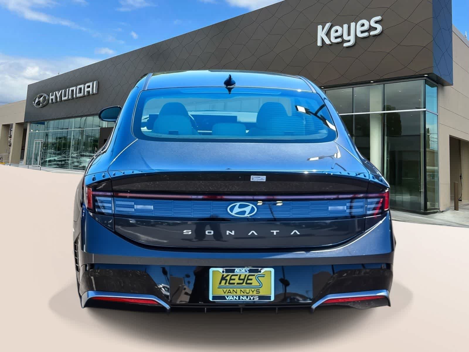 Certified 2025 Hyundai Sonata SEL FWD image 6