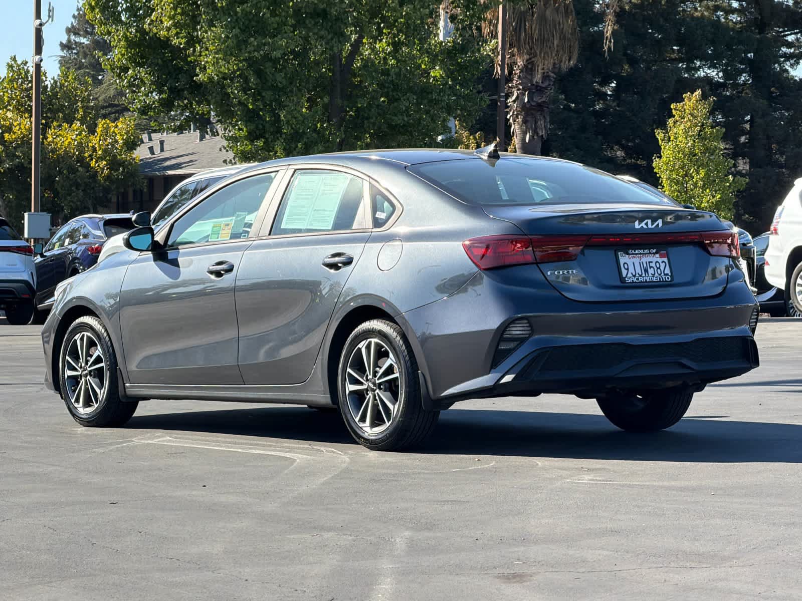 Used 2023 Kia Forte LXS FWD image 7