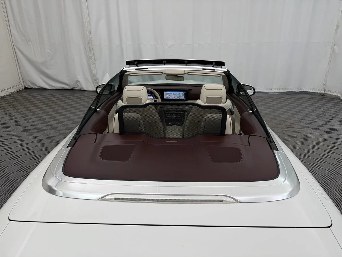 Used 2018 Mercedes-Benz E 400 4MATIC Cabriolet image 8