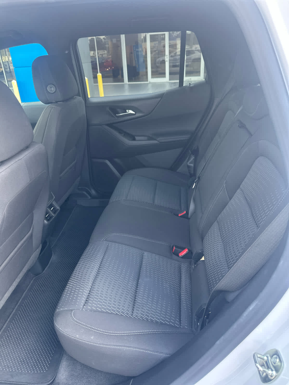 Used 2025 Chevrolet Equinox LT AWD/4WD image 13