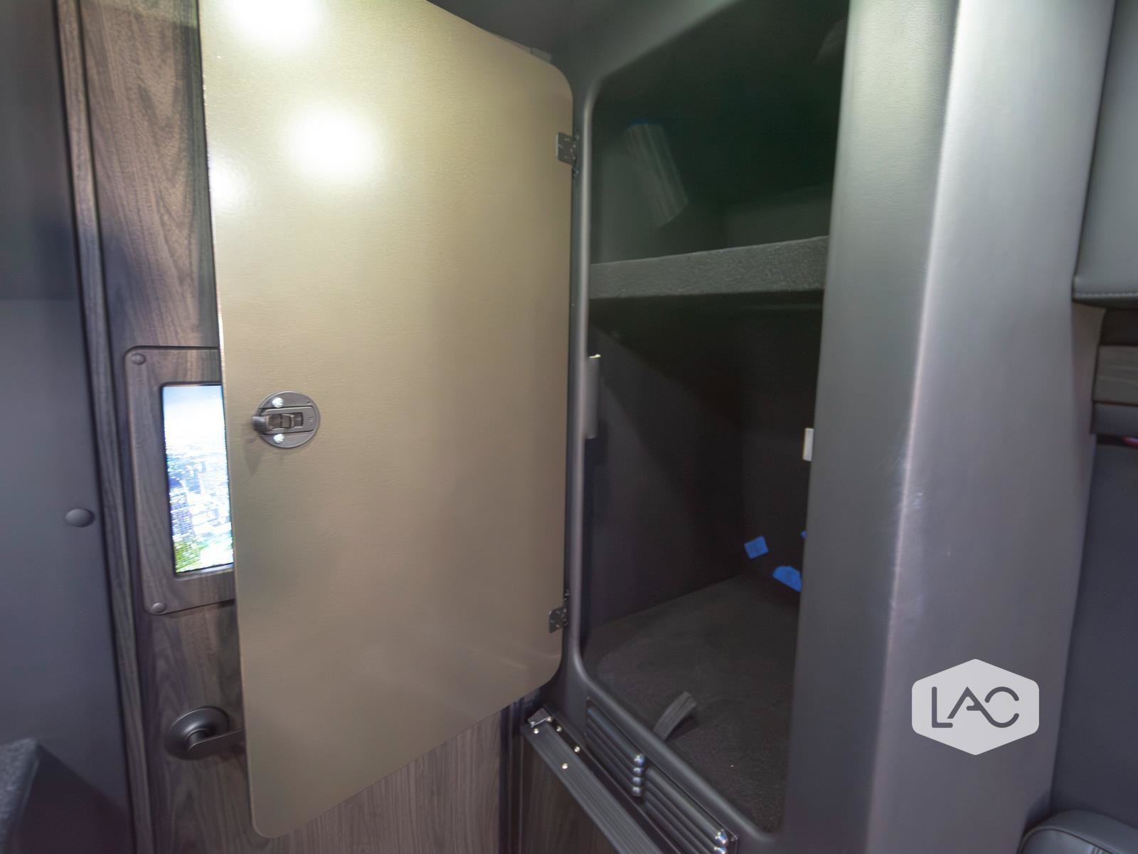 Used 2025 Mercedes-Benz Sprinter 3500 image 13