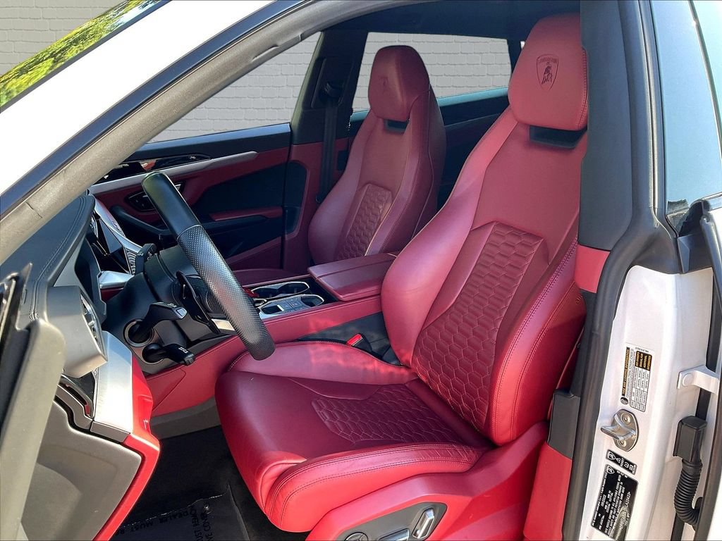 Used 2022 Lamborghini Urus AWD/4WD image 19