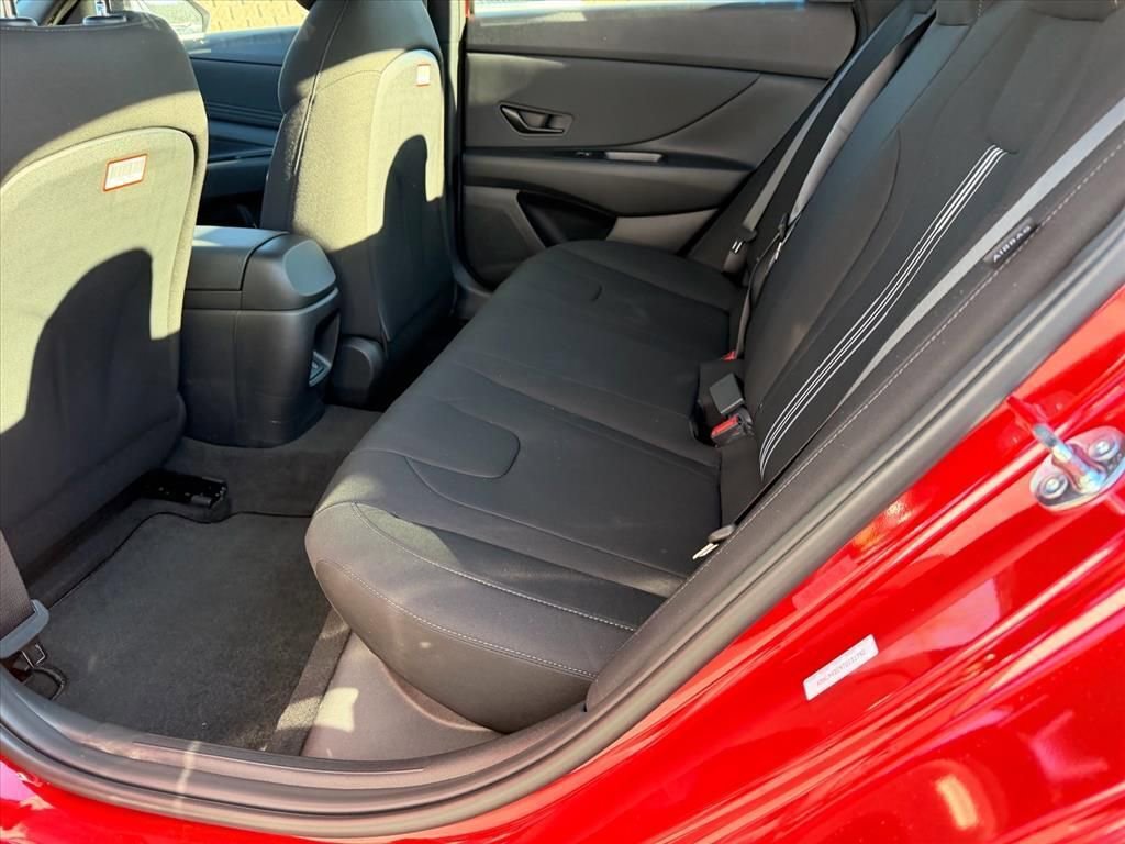 New 2026 Hyundai Elantra Sport image 9