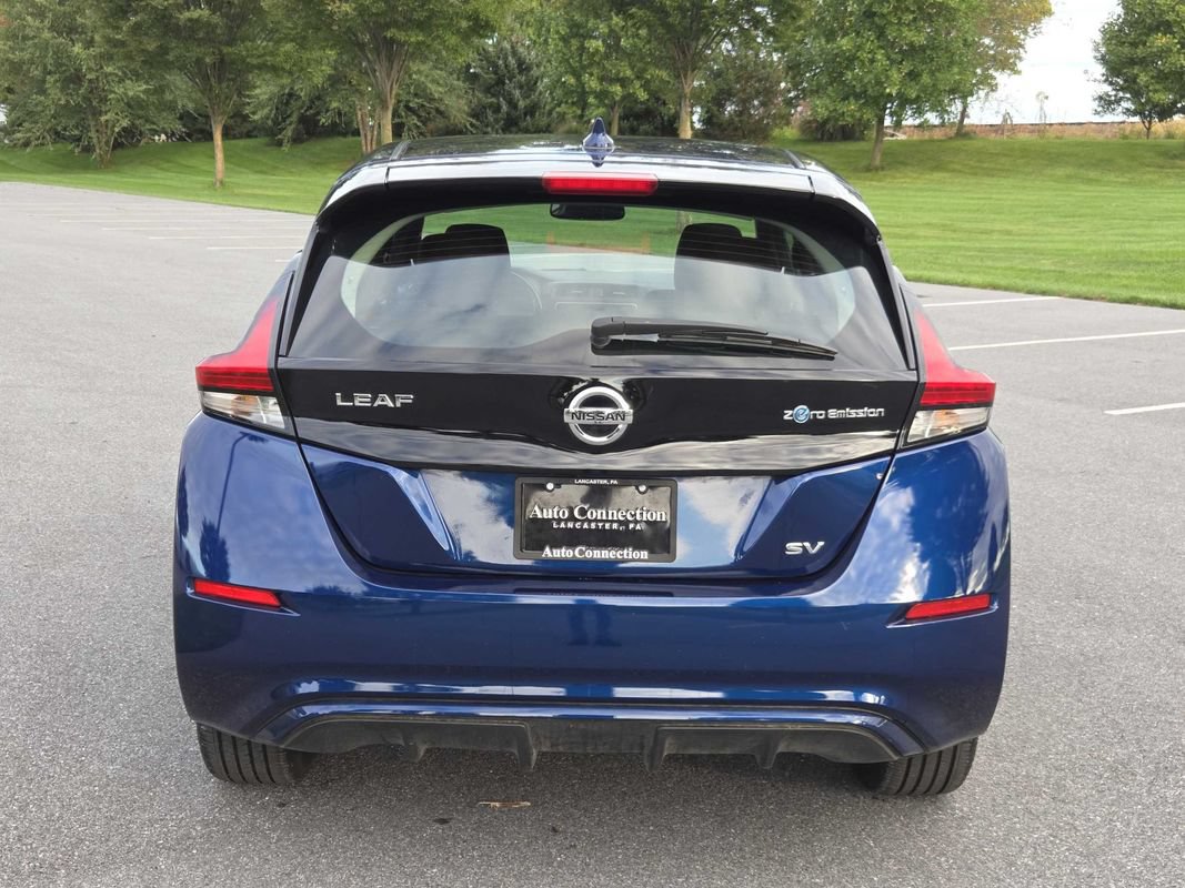 Used 2019 Nissan Leaf SV w/ SV Technology Package FWD image 7