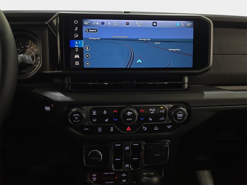 Used 2025 Jeep Wrangler Unlimited Rubicon image 21