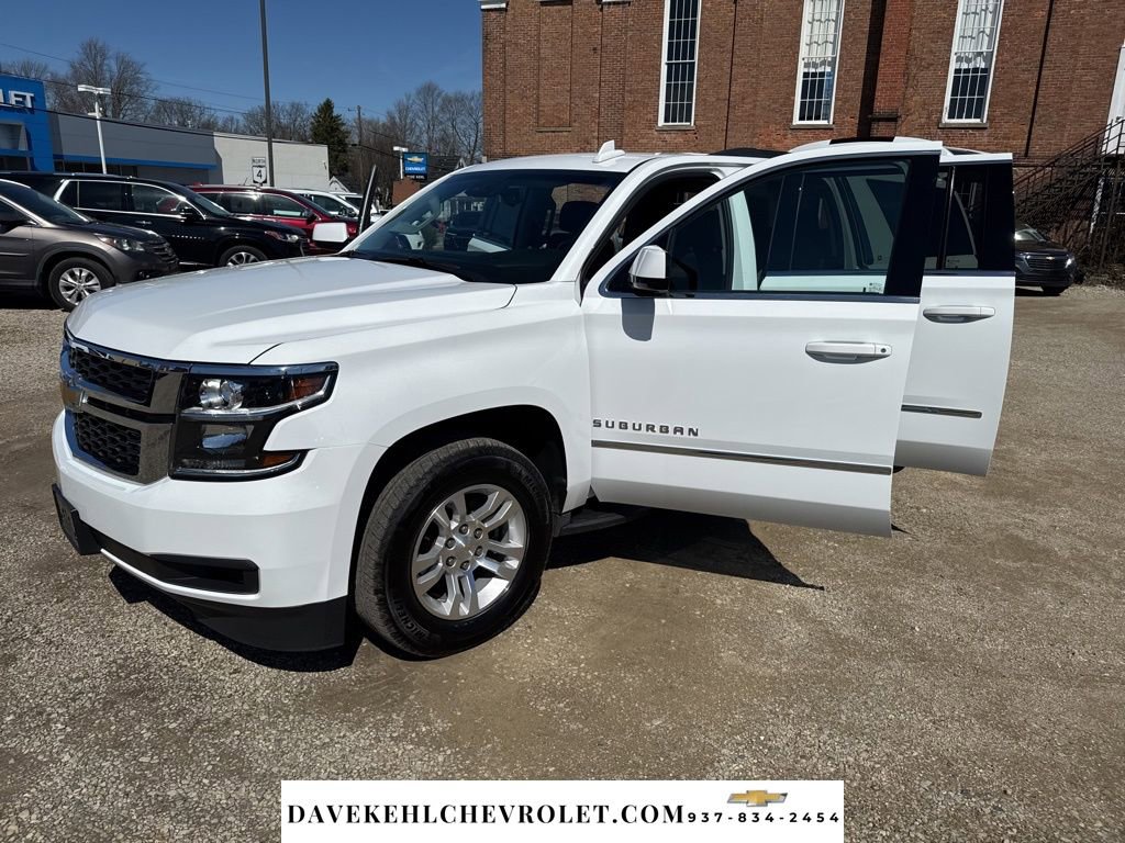 Used 2016 Chevrolet Suburban LT image 26