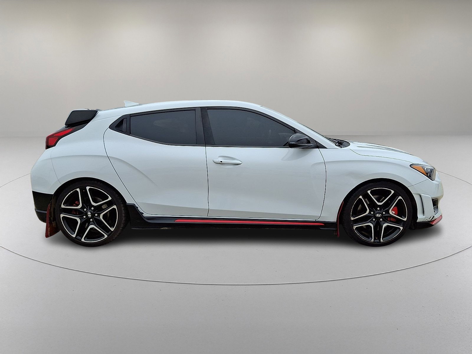 Used 2019 Hyundai Veloster N N w/ Performance Package image 12