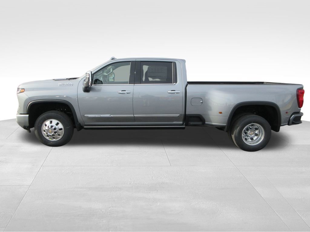 New 2026 Chevrolet Silverado 3500 High Country w/ High Country Premium Package video 2