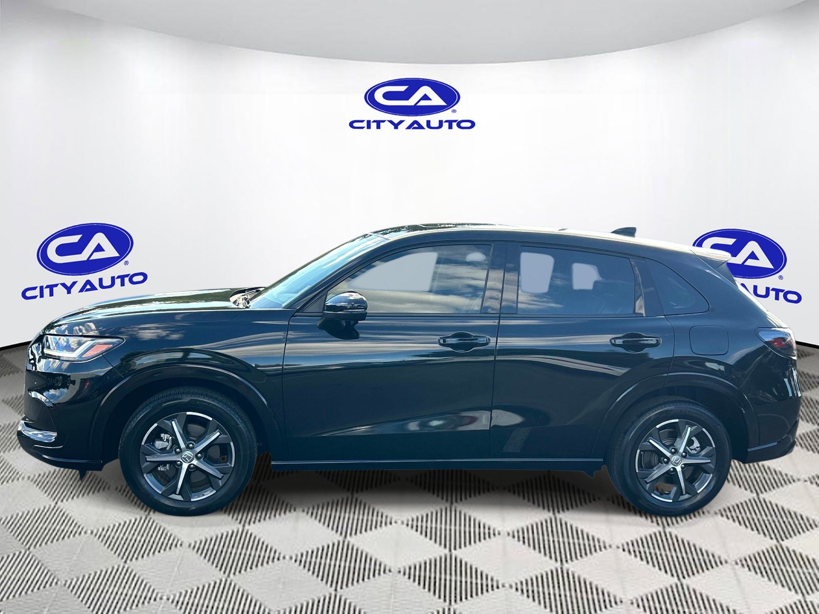 Used 2025 Honda HR-V EX-L image 7