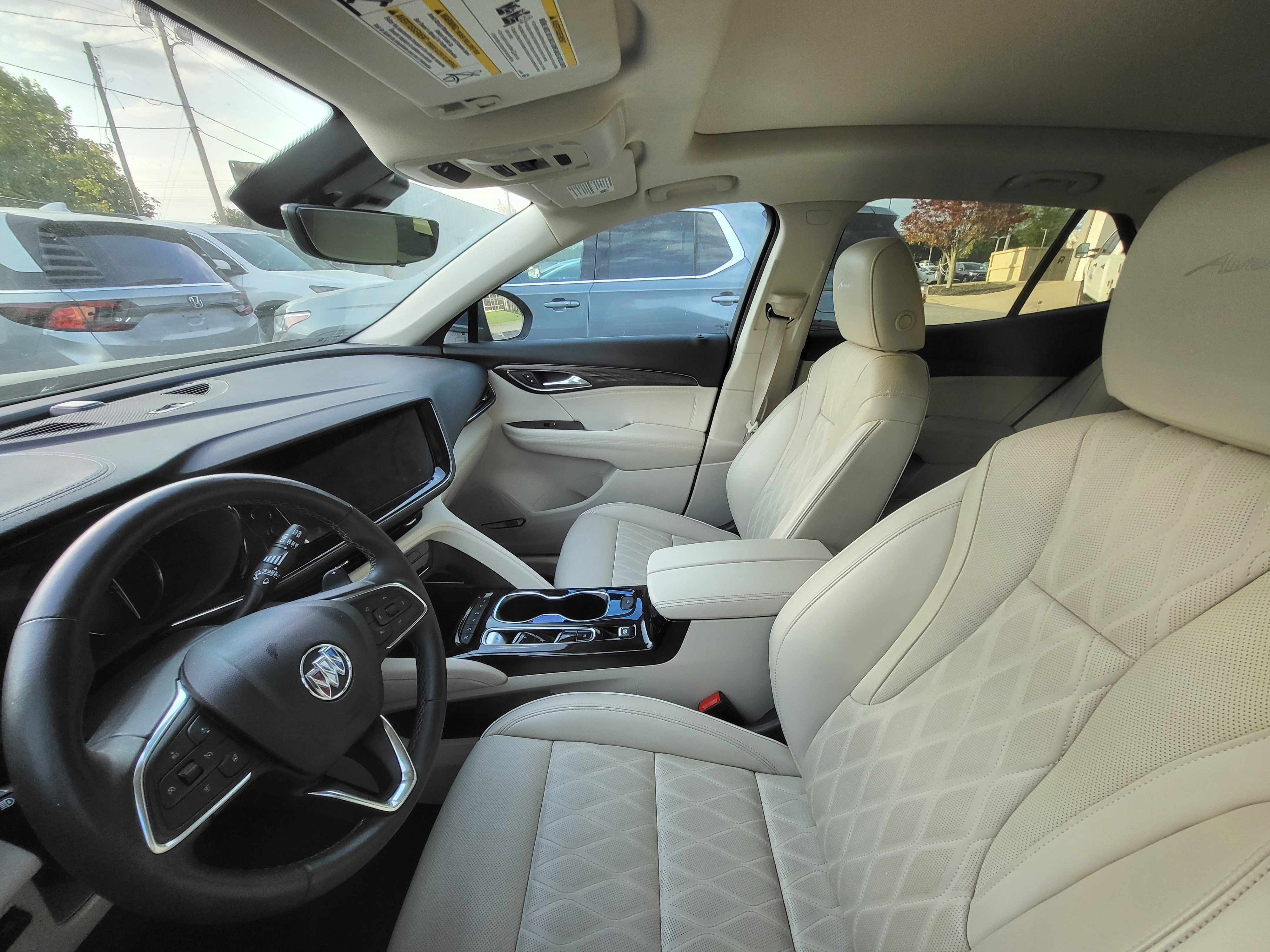 Used 2023 Buick Envision Avenir image 10