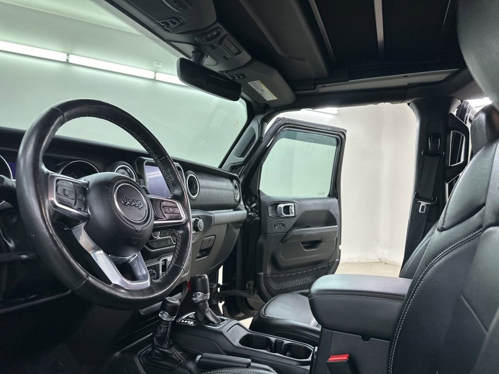 Used 2023 Jeep Wrangler Unlimited Sahara w/ Cold Weather Group image 30