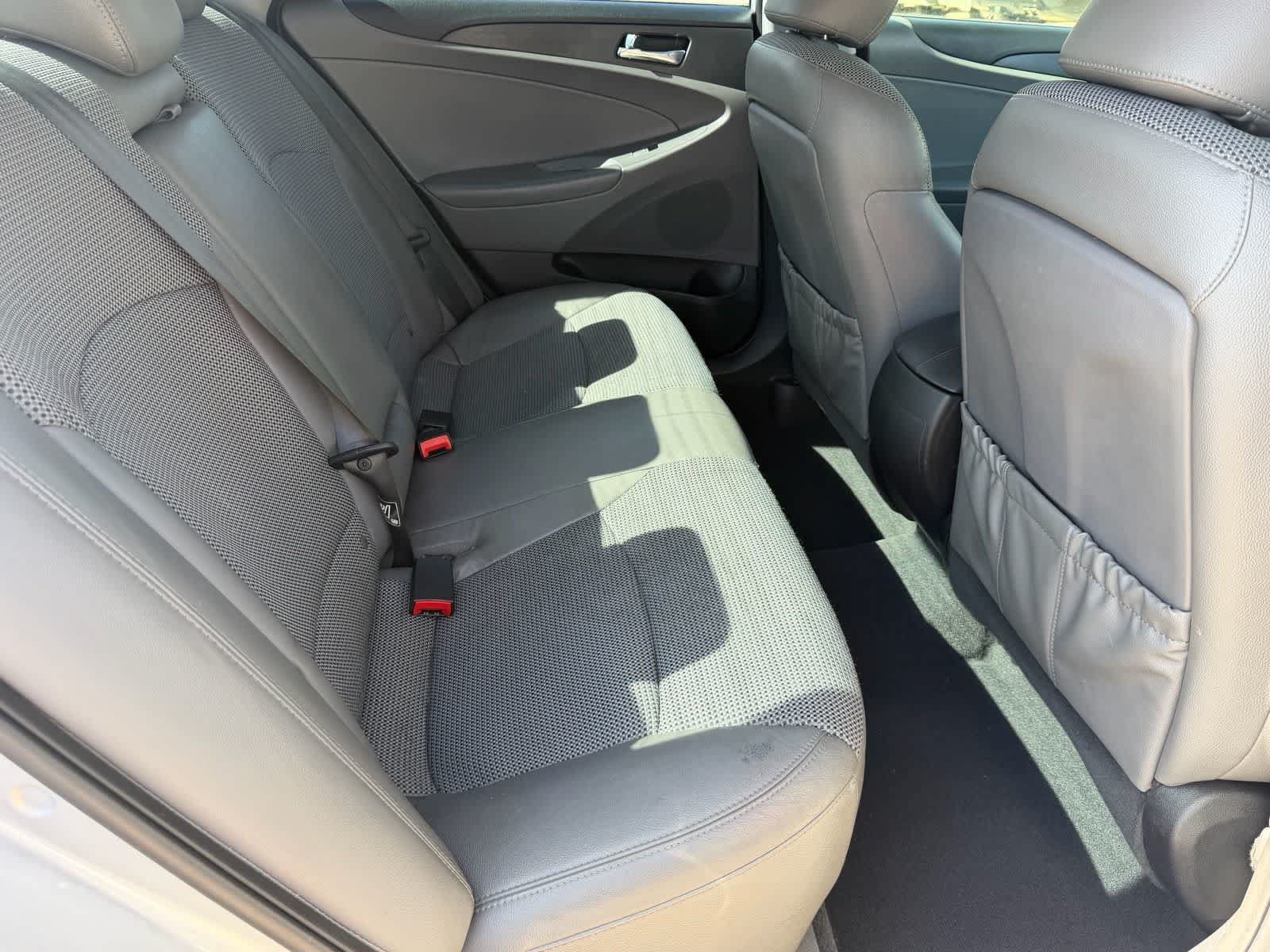 Used 2011 Hyundai Sonata SE FWD image 15