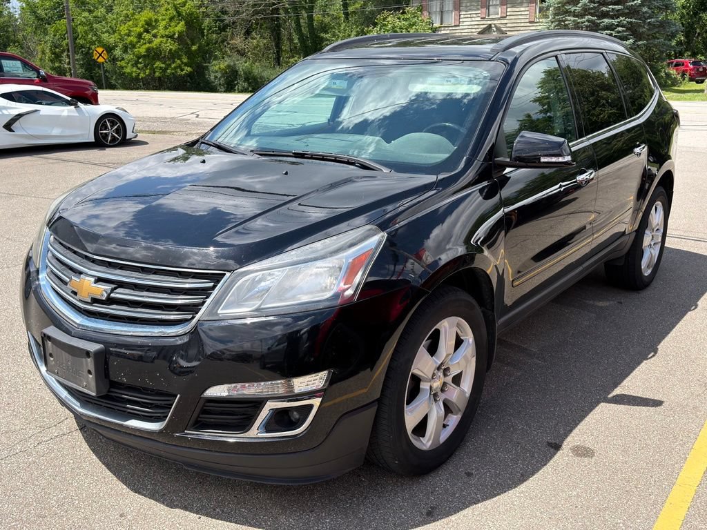 Used 2017 Chevrolet Traverse LT w/ Style and Technology Package AWD/4WD image 7