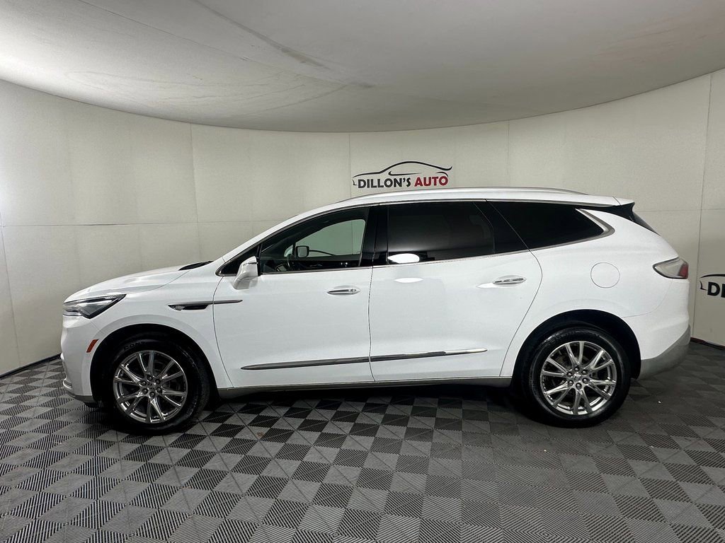 Used 2023 Buick Enclave Essence w/ Experience Buick Package AWD/4WD image 3