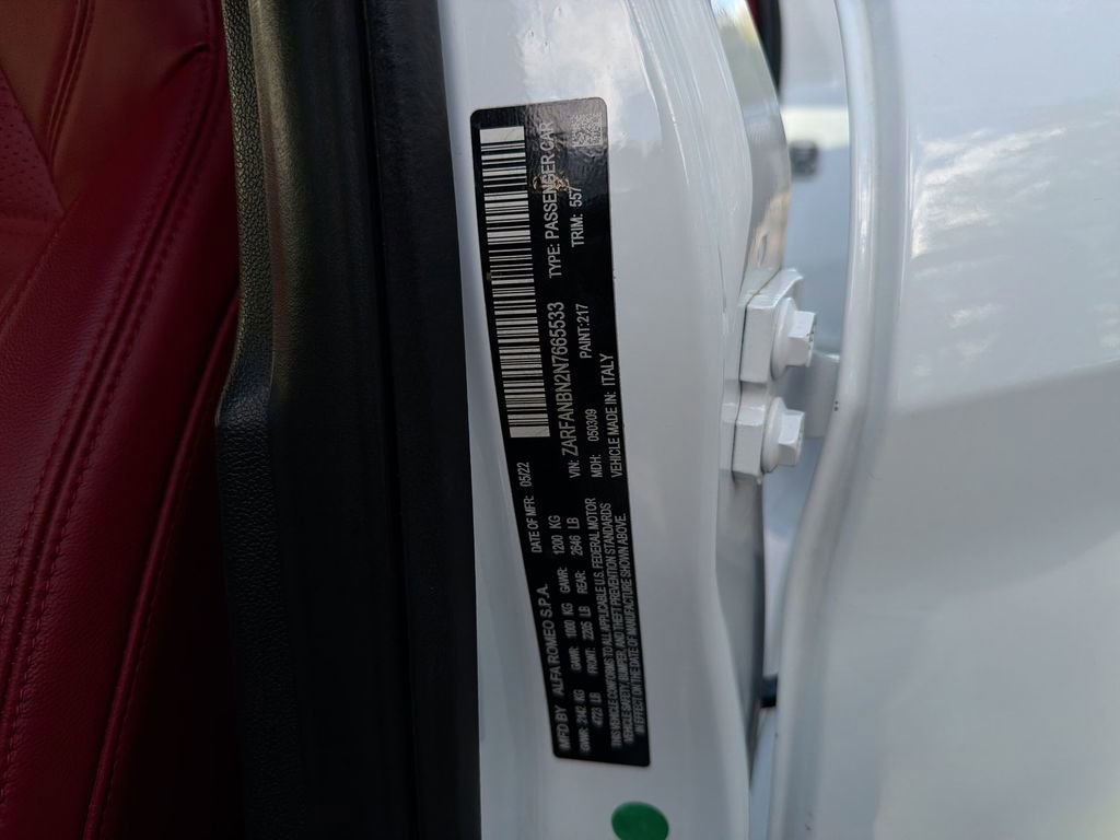 Used 2022 Alfa Romeo Giulia Veloce image 27