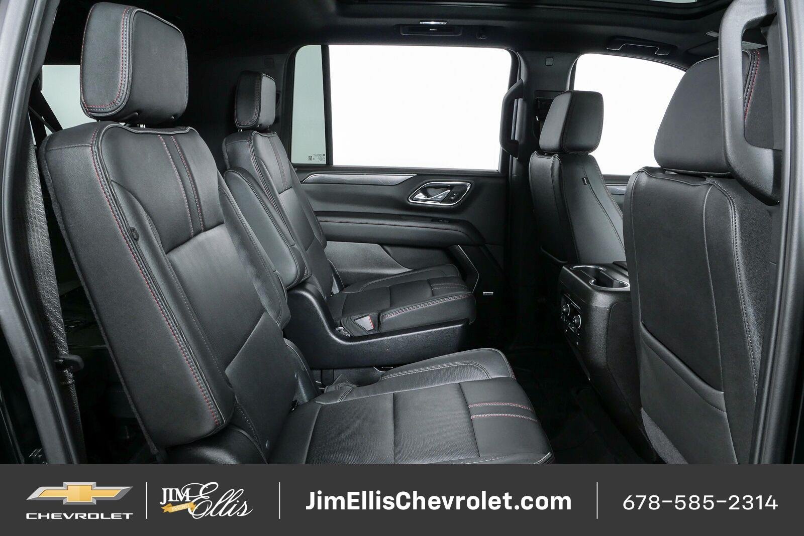 Certified 2024 Chevrolet Suburban RST w/ Luxury Package RWD image 22