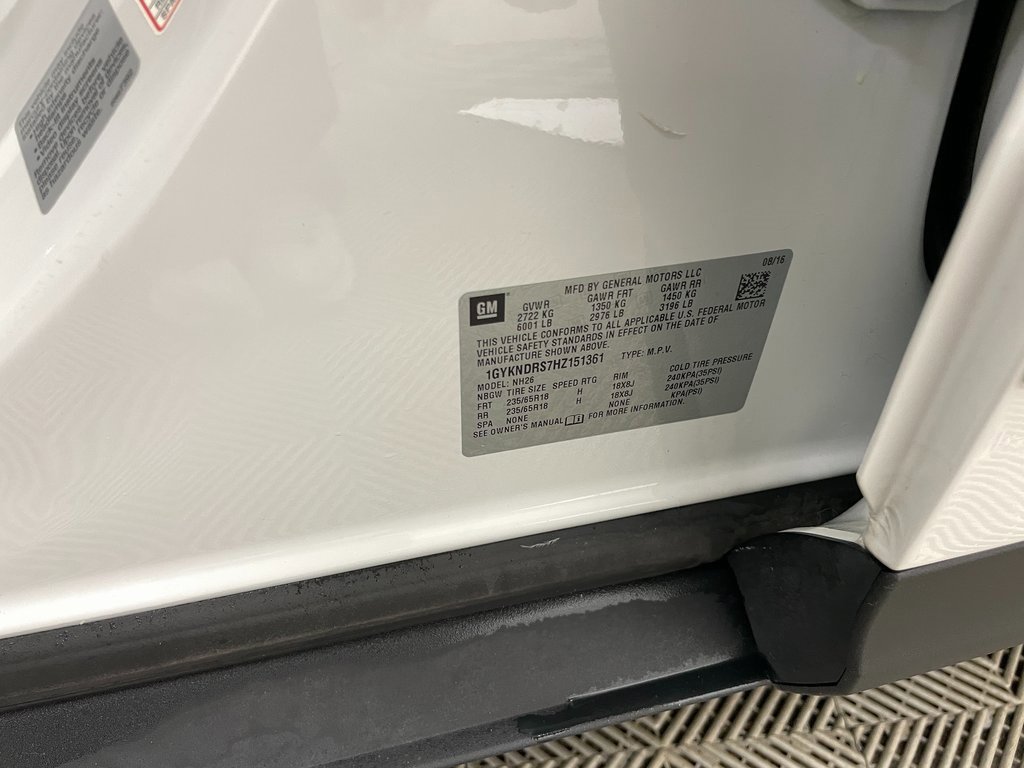 Used 2017 Cadillac XT5 Luxury w/ Driver Awareness Package image 38