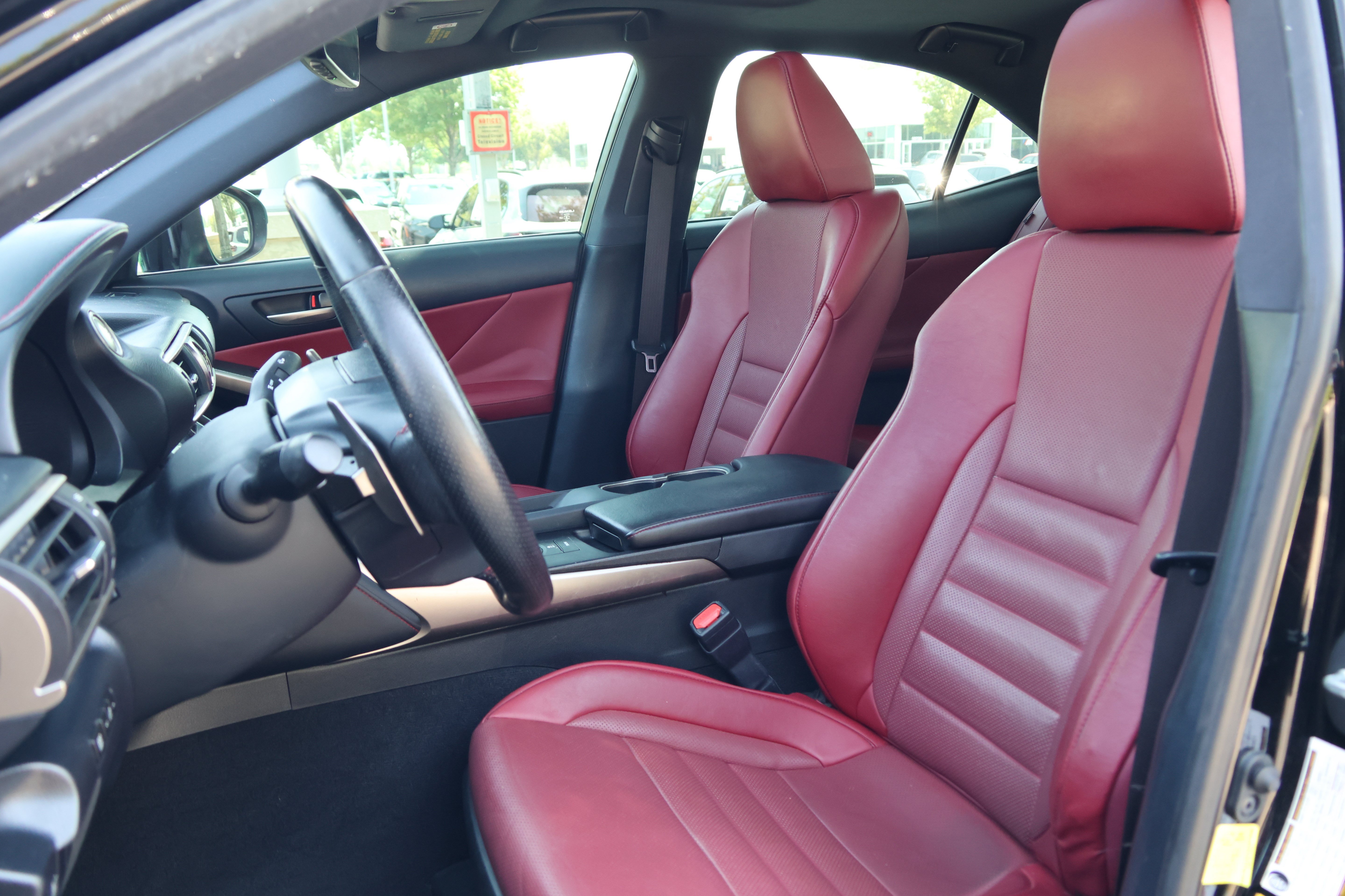 Used 2018 Lexus IS 300 F Sport w/ F Sport Package RWD image 33