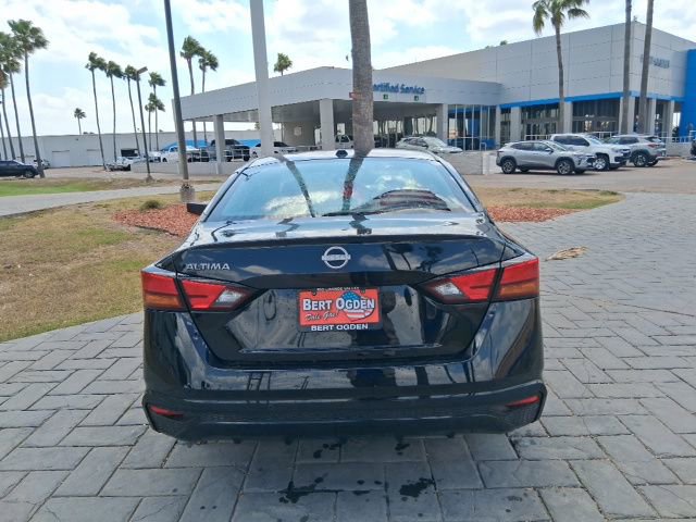 Used 2025 Nissan Altima 2.5 S FWD image 5