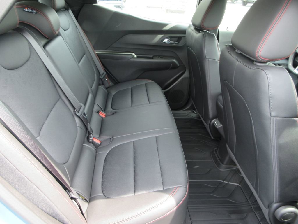 New 2027 Chevrolet Bolt RS w/ Technology Package FWD image 17
