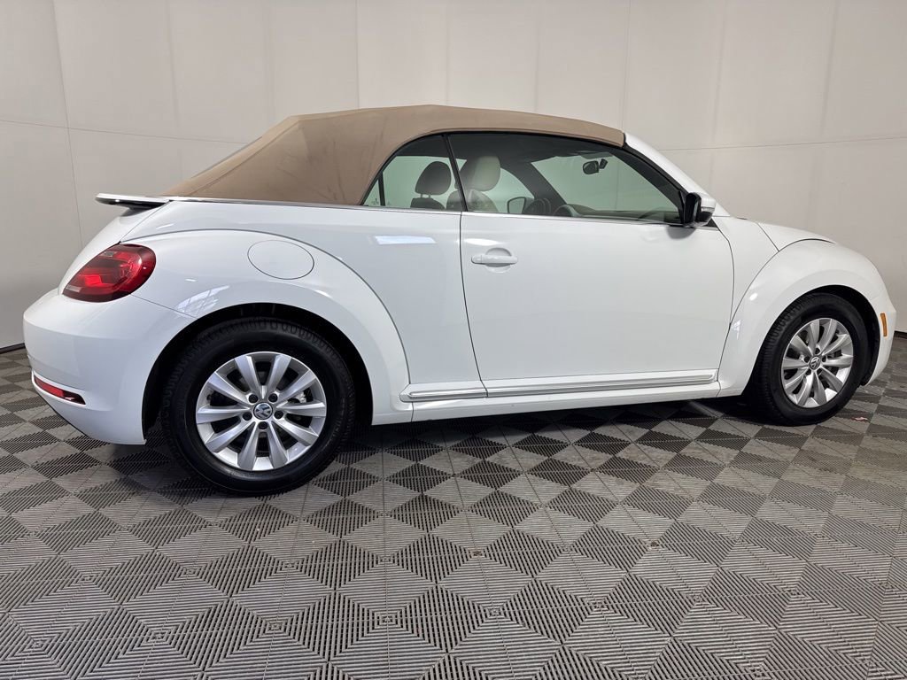 Used 2019 Volkswagen Beetle 2.0T S FWD image 7