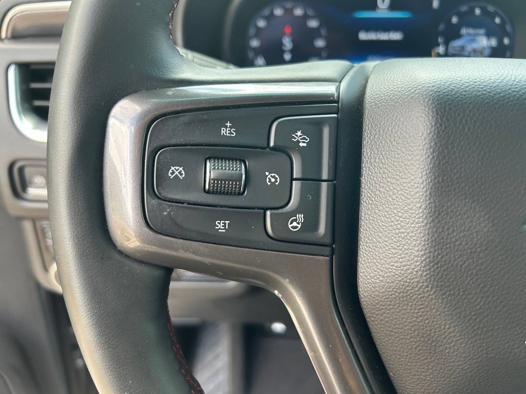 Used 2024 Chevrolet Suburban RST w/ Luxury Package AWD/4WD image 14