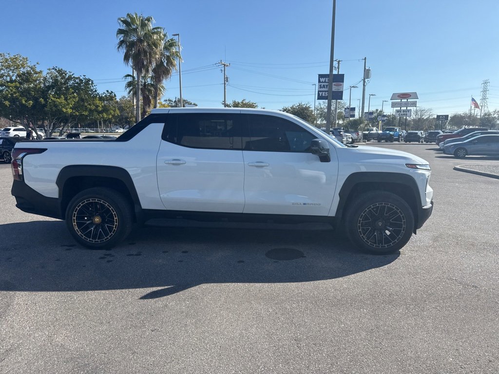 Used 2026 Chevrolet Silverado EV LT image 6