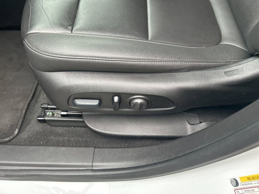 Used 2024 Chevrolet Blazer LT image 23