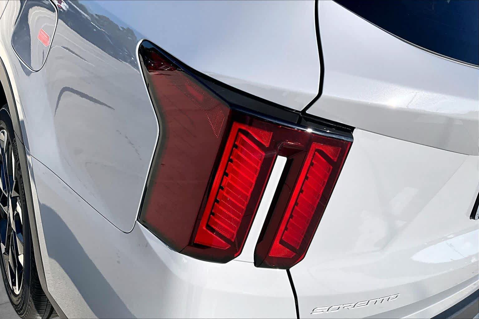 Certified 2026 Kia Sorento EX w/ EX Premium Package FWD image 27