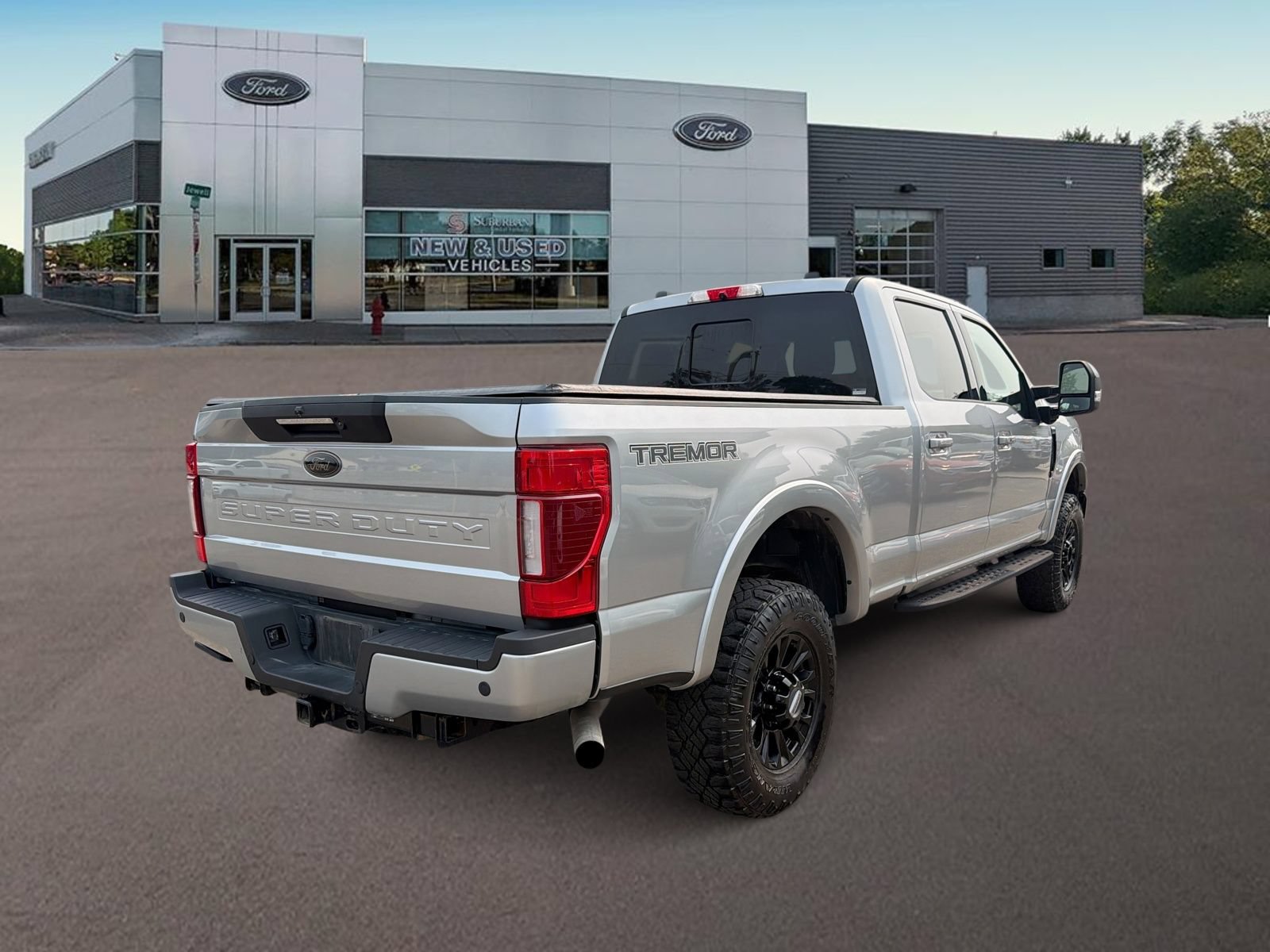 Used 2022 Ford F250 Lariat w/ Tremor Off-Road Package AWD/4WD image 10