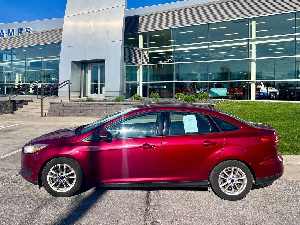 Used 2016 Ford Focus SE FWD image 3