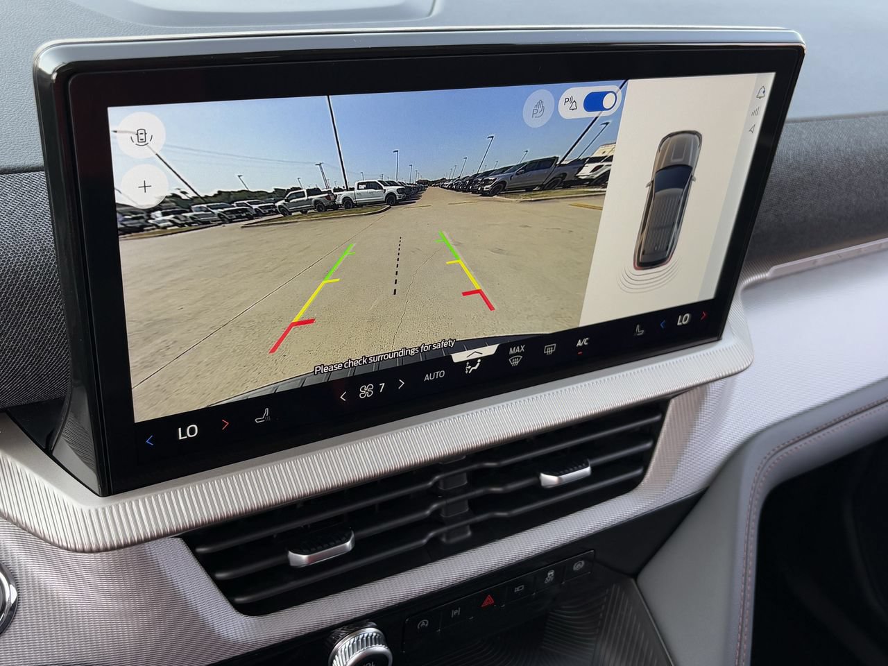 New 2026 Ford Explorer Active RWD image 15