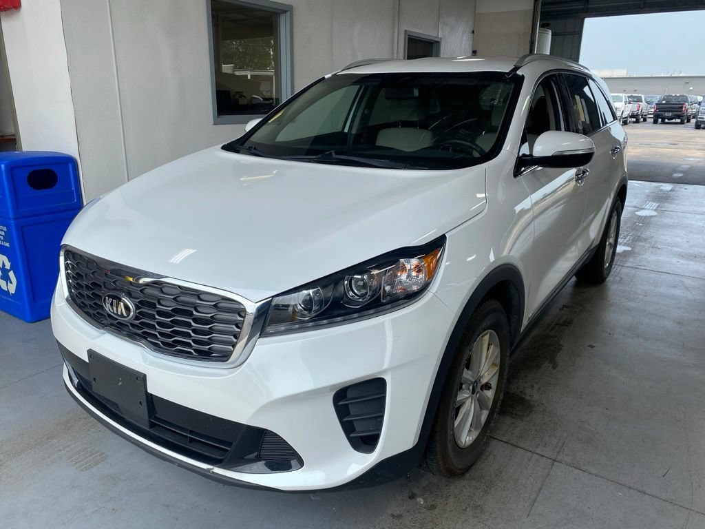 Used 2020 Kia Sorento LX w/ LX I4 Convenience Package AWD/4WD image 2
