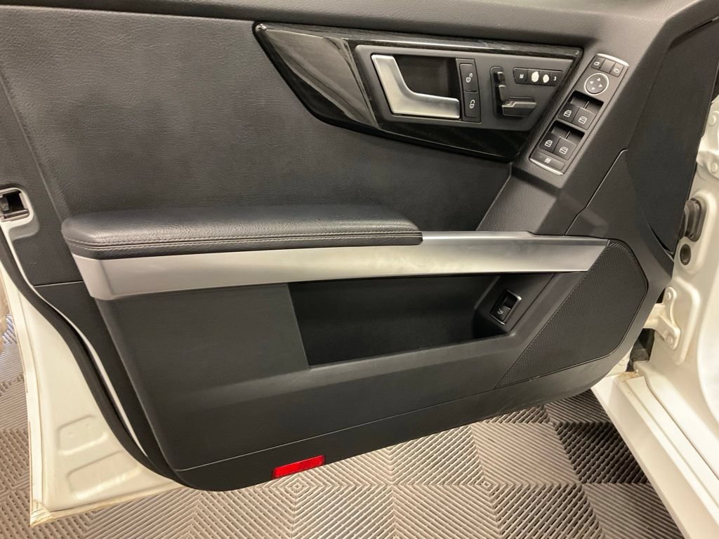 Used 2015 Mercedes-Benz GLK 350 4MATIC image 14