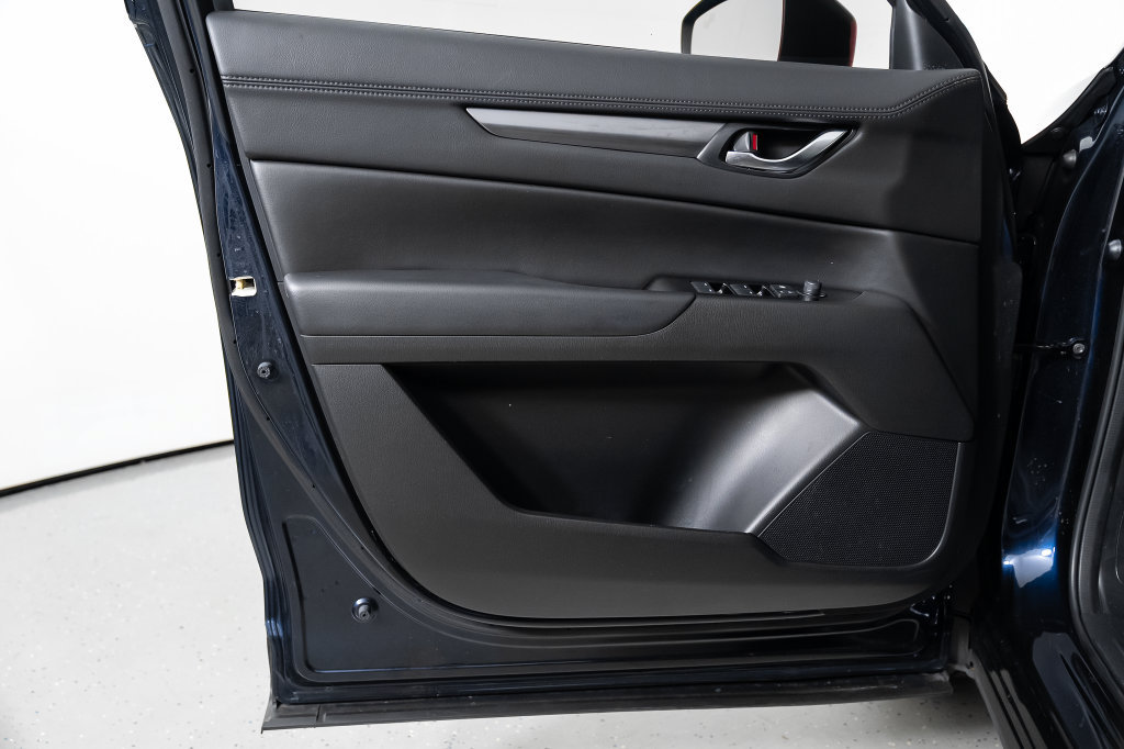 Used 2021 MAZDA CX-5 Touring FWD image 32