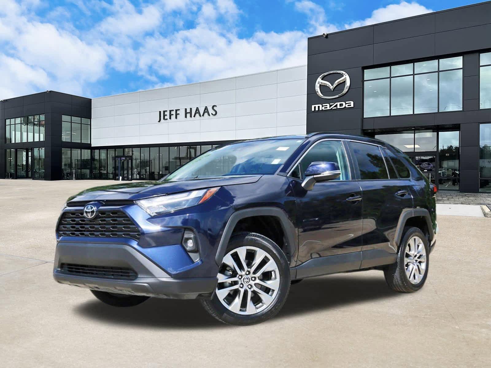 Used 2023 Toyota RAV4 XLE Premium FWD image 1