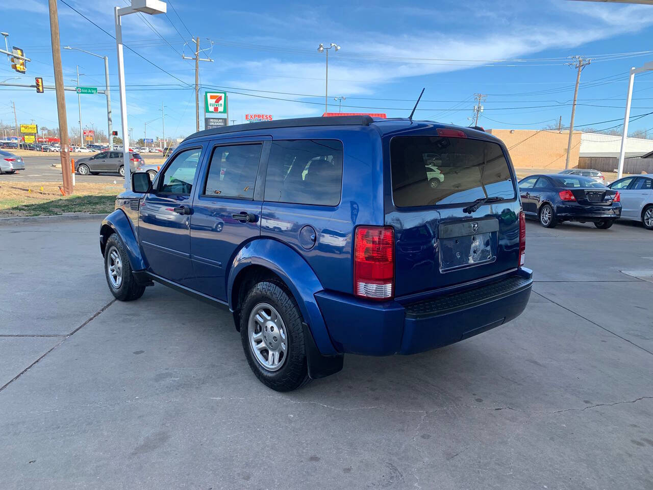 Used 2010 Dodge Nitro SE image 5