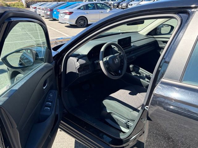 Used 2023 Honda Accord LX image 13