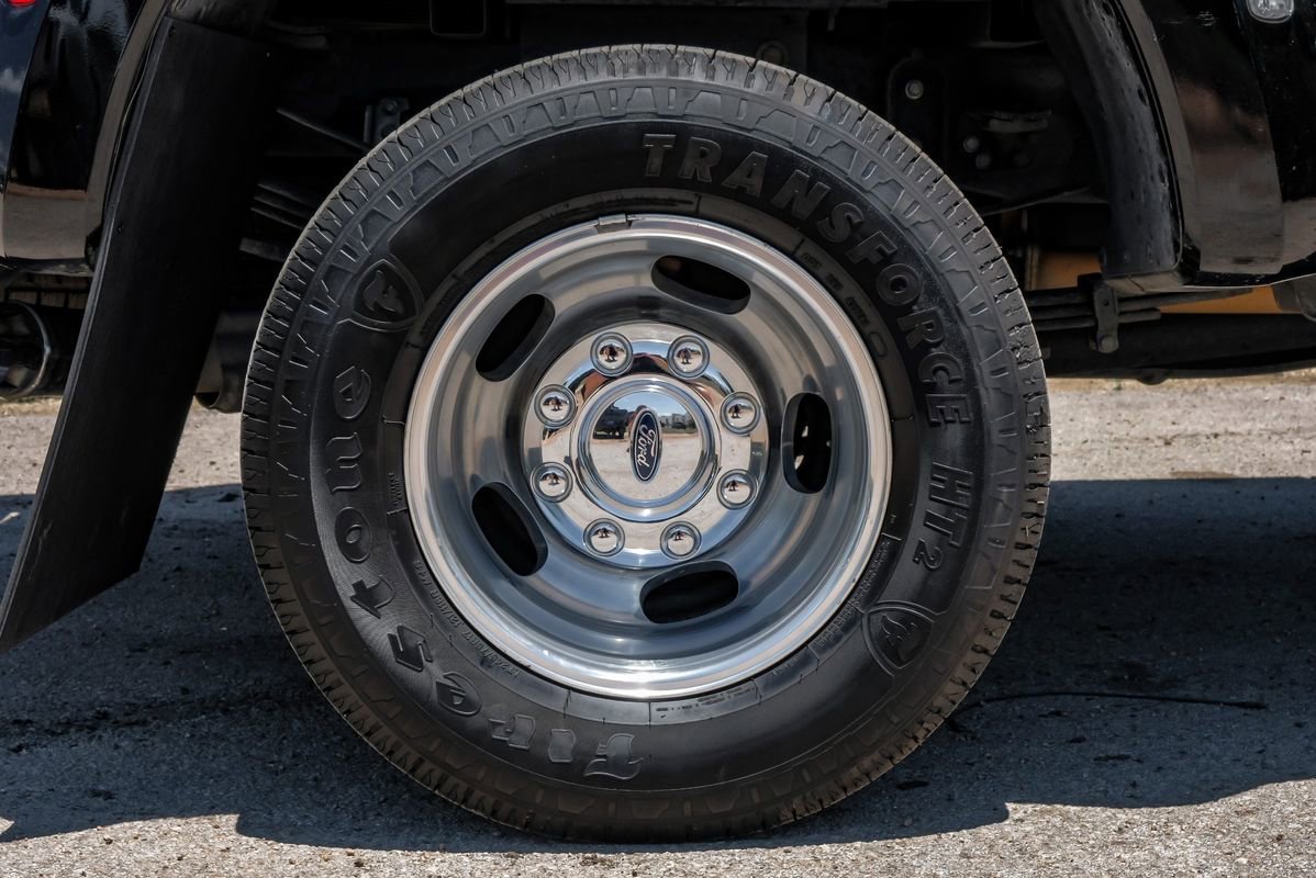 Used 2022 Ford F350 Platinum w/ FX4 Off-Road Package AWD/4WD image 62