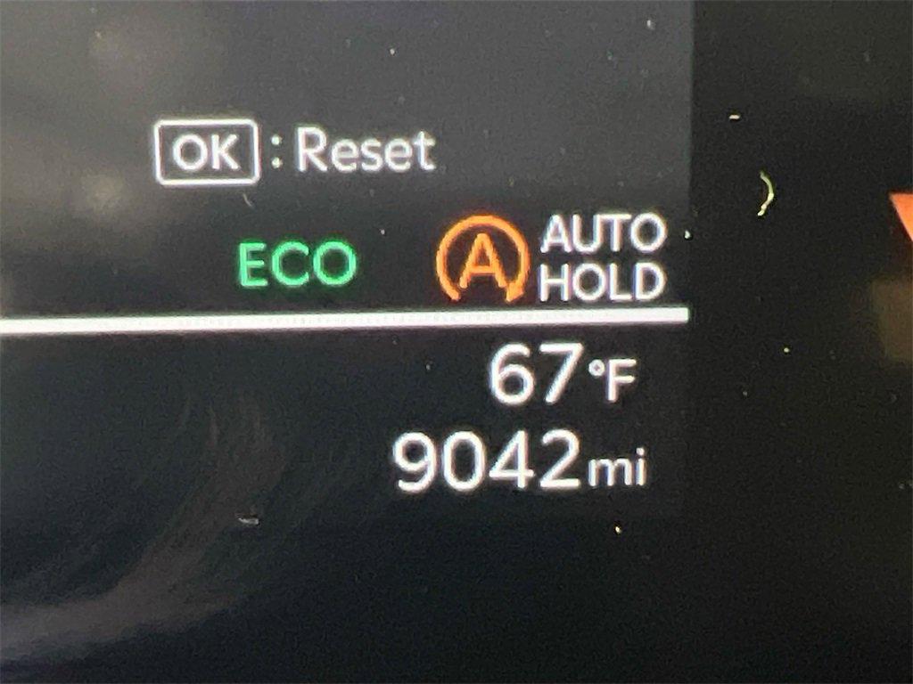 Certified 2024 Kia Sorento LX image 12