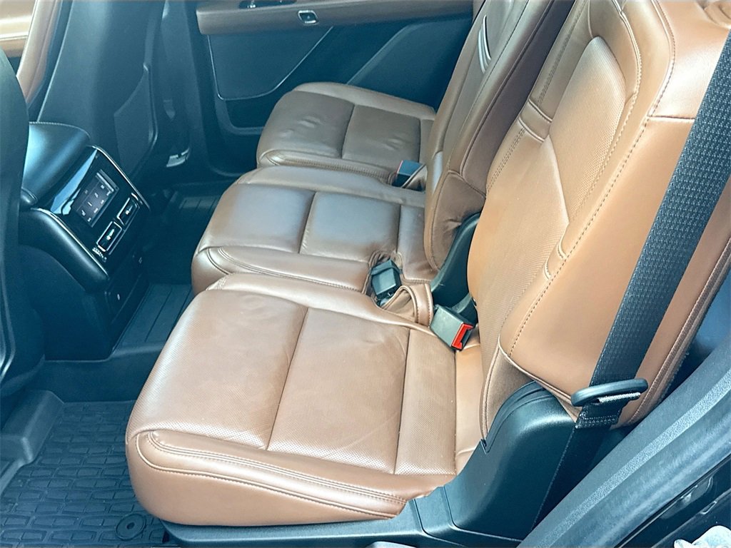 Used 2023 Lincoln Aviator Reserve image 29