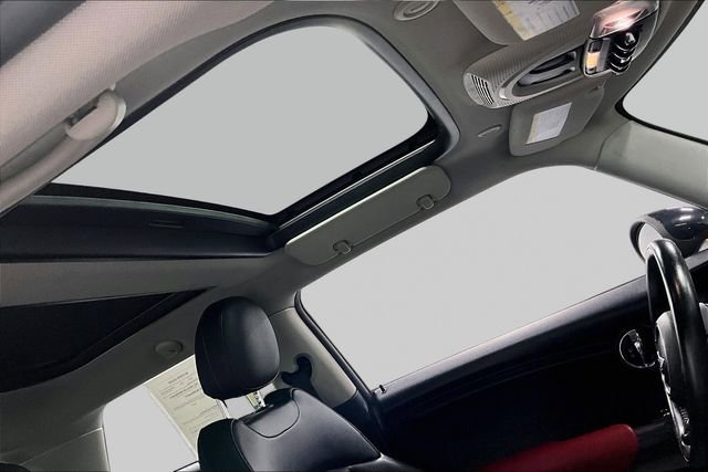 Used 2014 MINI Cooper 2-Door Hardtop image 4