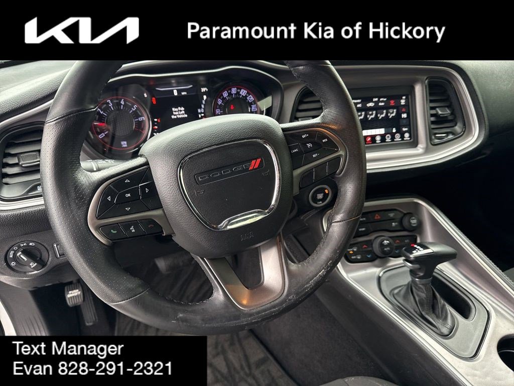 Used 2019 Dodge Challenger SXT w/ Blacktop Package image 17