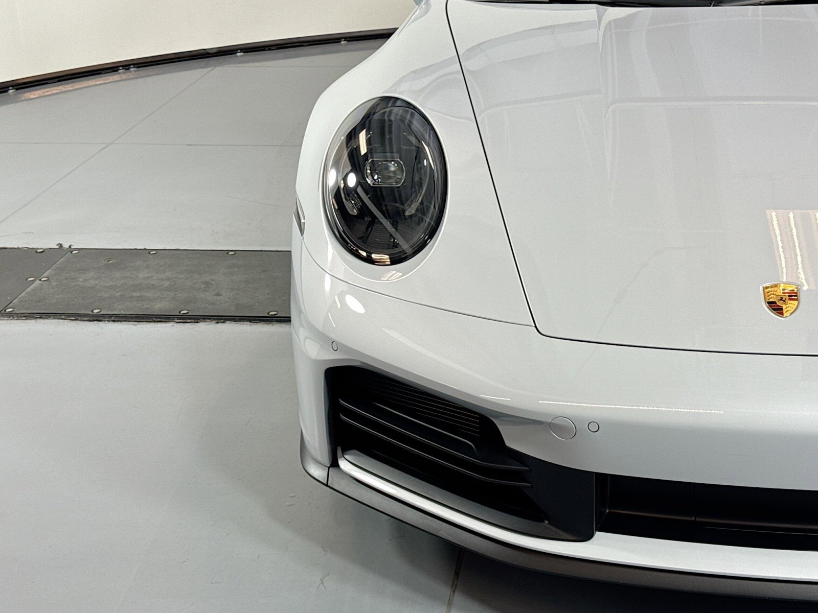 Used 2025 Porsche 911 Carrera image 27