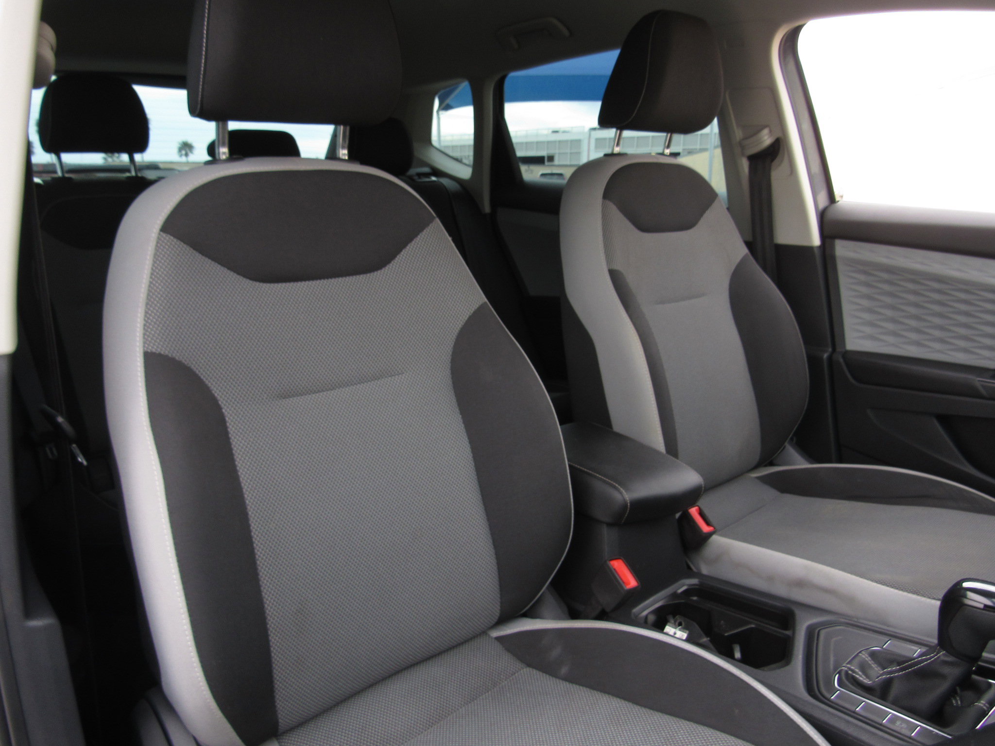 Used 2022 Volkswagen Taos S image 10